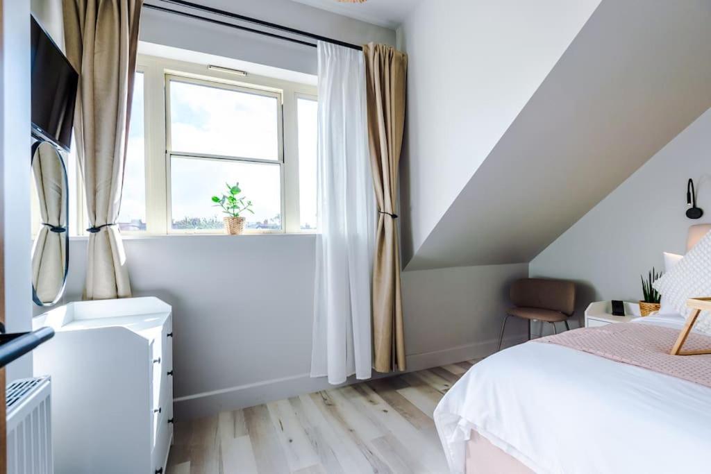 Centre Free Parking And Luxury Finishes Apartment Chester